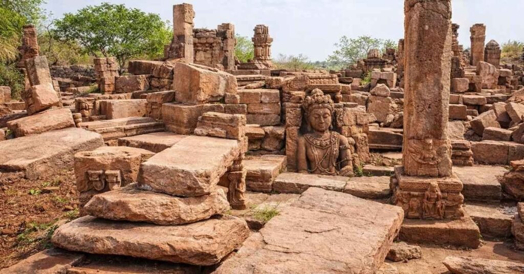 Devrani-Jethani Temples (Tala)