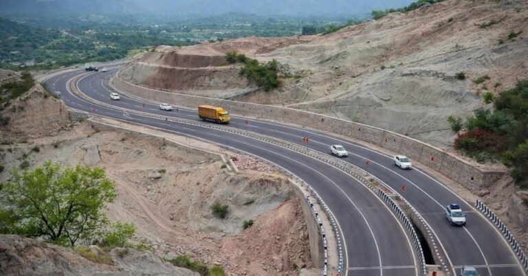 Jammu to Pahalgam Distance: The Complete 2026 Road Guide & Travel Secrets