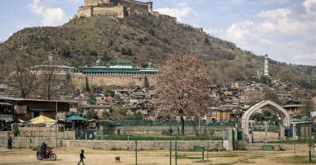 The Magic of the Makhdoom Sahib Shrine