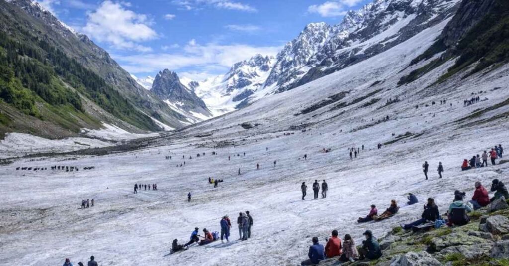 How to Reach Thajiwas Glacier from Sonmarg
