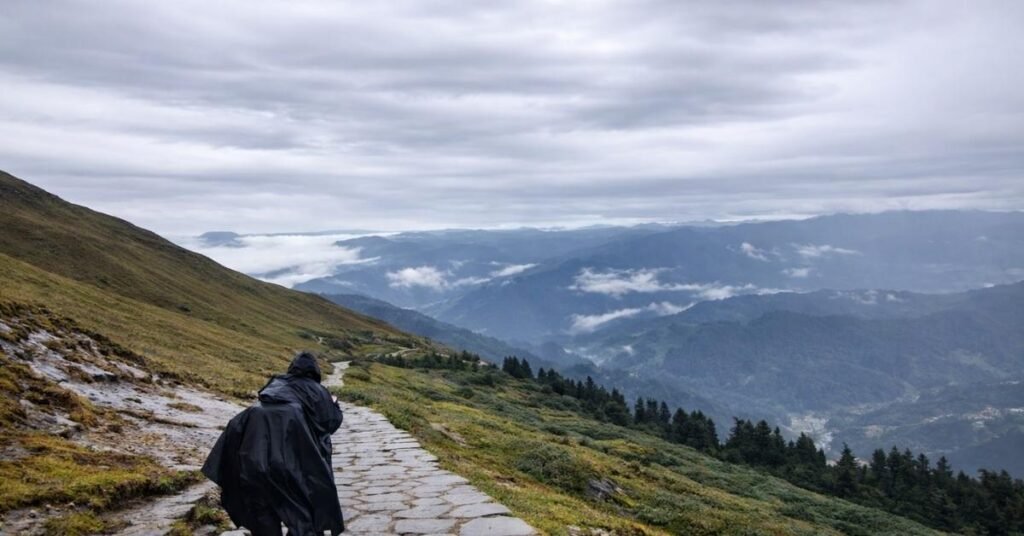 tungnath to chandrashila trek distance