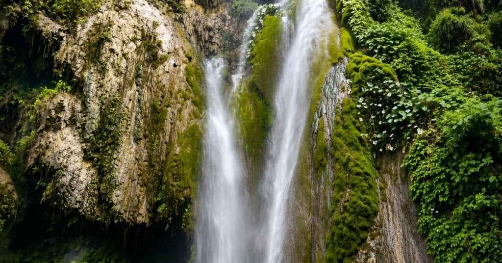 waterfalls in rishikesh