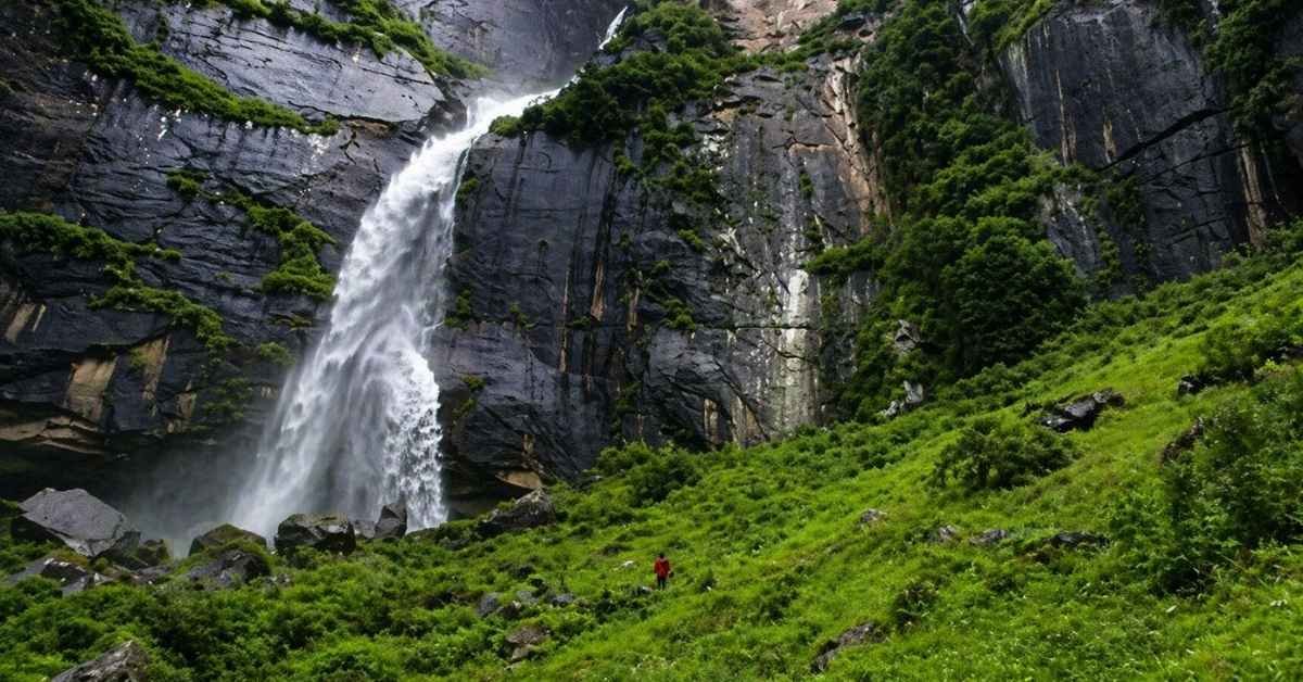 waterfalls in manali