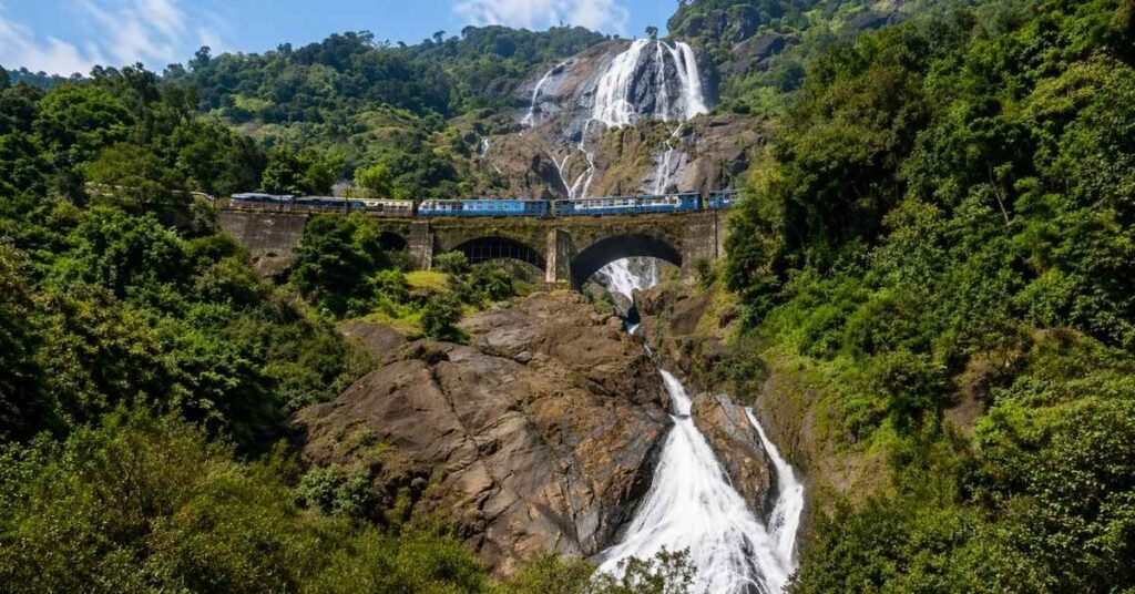 best time to visit waterfall in goa