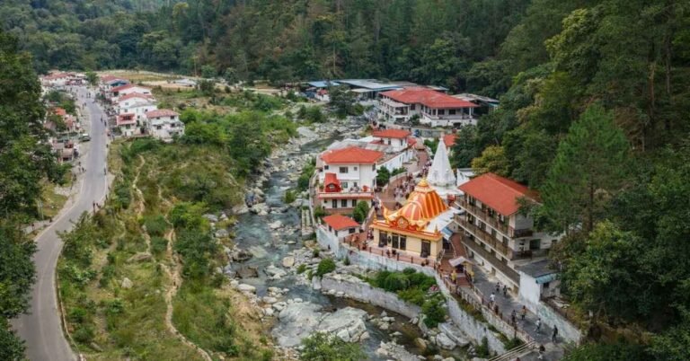 lucknow to kainchi dham distance
