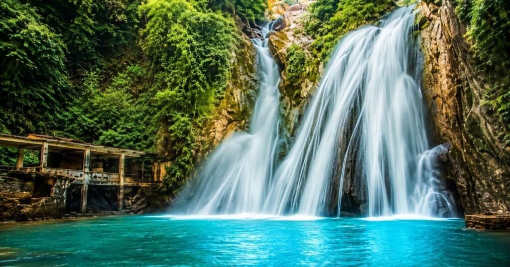 waterfalls in mussoorie