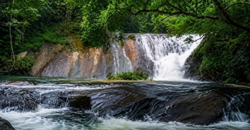waterfalls in palakkad