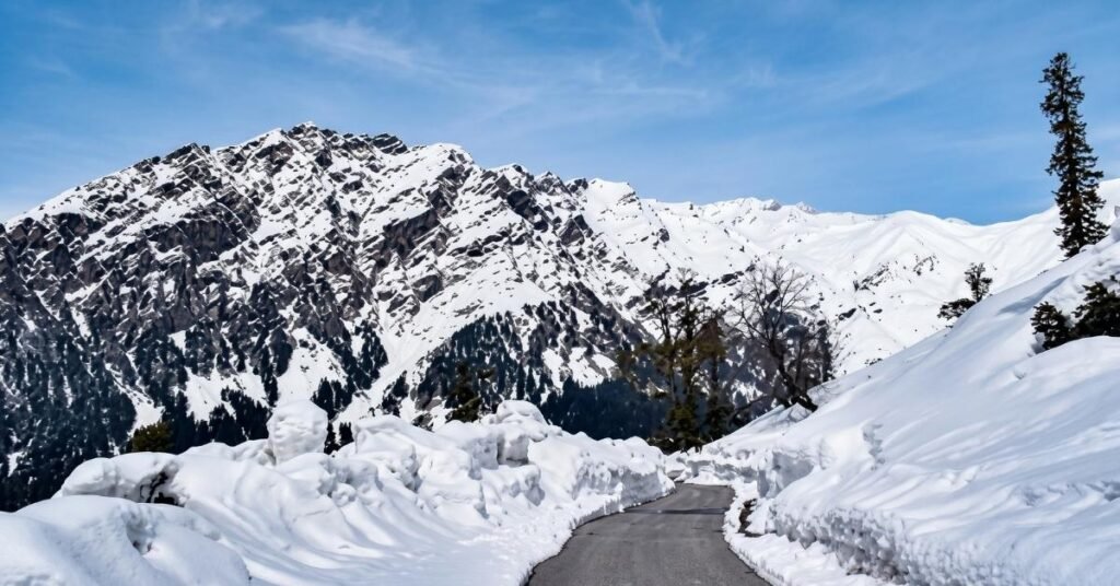 manali to rohtang pass distance
