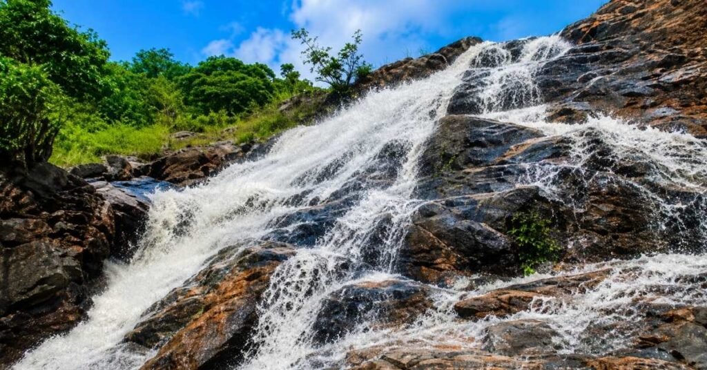 waterfalls near nandi hills bangalore